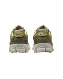 NIKE-NIKE ZOOM VOMERO 5  NEUTRAL OLIVE-FJ1915 200